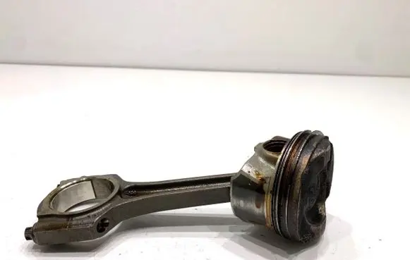 Ford Transit Courier Piston with connecting rod RFCM5G6205FA