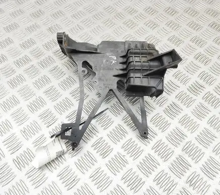Mercedes-Benz E W213 Top upper radiator support slam panel A2136206400