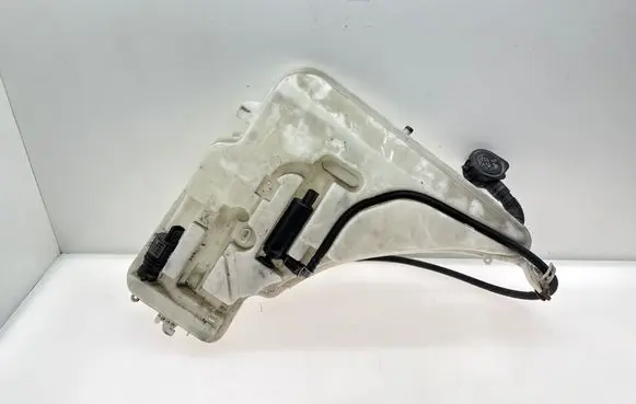 BMW 4 F32 F33 Windshield washer fluid reservoir/tank 14607211 7241679 2705141234