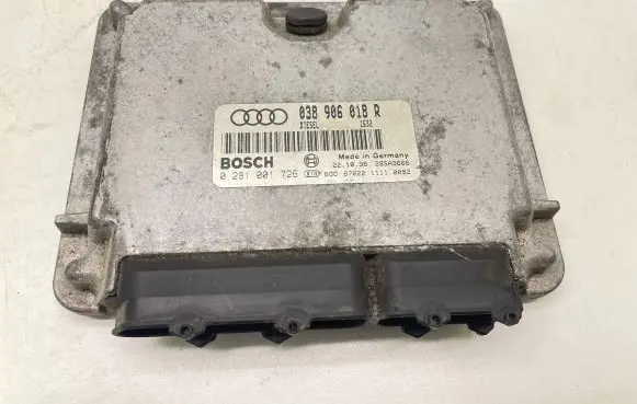 Audi A4 S4 B5 8D Engine control unit/module 038906018R 0281001726 28SA3666