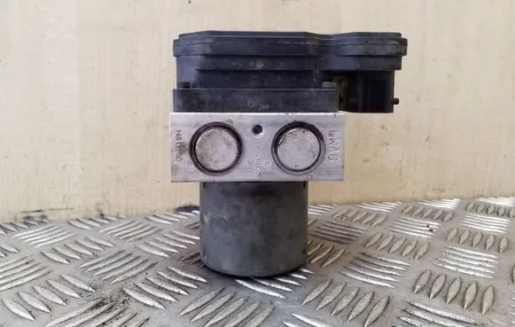 Hyundai i40 ABS Pump 589203Z970 BE6003I507