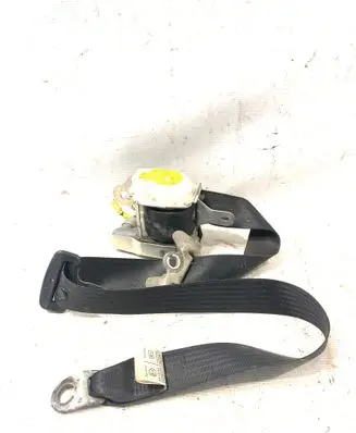 Toyota Corolla Verso AR10 Front seatbelt L153004 050930