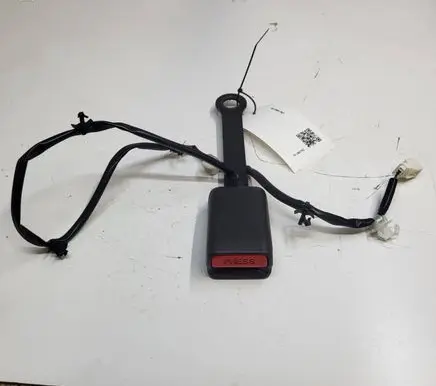 Nissan Leaf I (ZE0) Front seatbelt buckle 625323500