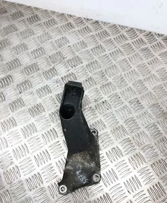 Audi A4 S4 B6 8E 8H Engine mounting bracket 6E0199307A