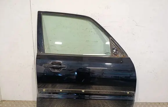 Mitsubishi Pajero Front door