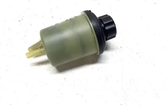 Volvo S60 Power steering fluid tank/reservoir 31302576
