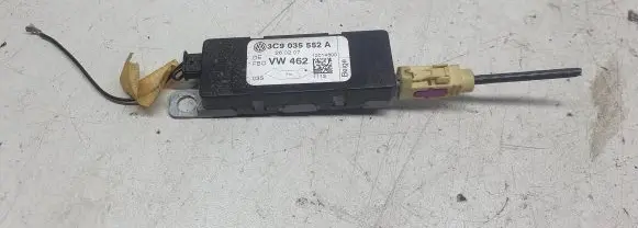Volkswagen PASSAT B6 Antenna control unit 3C9035552A
