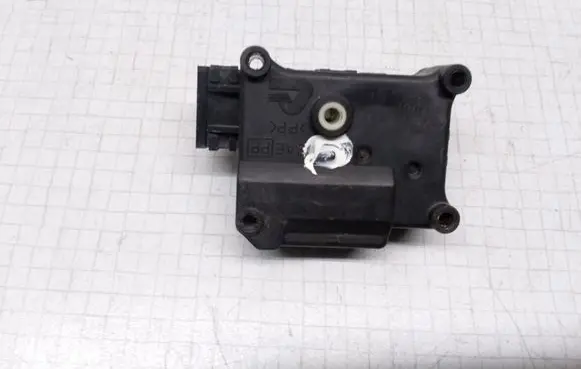 Nissan Almera Tino Air flap motor/actuator 2K44030860 000701