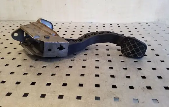 Clutch pedal
