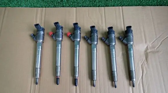 Jeep Grand Cherokee Fuel injector 0445110522