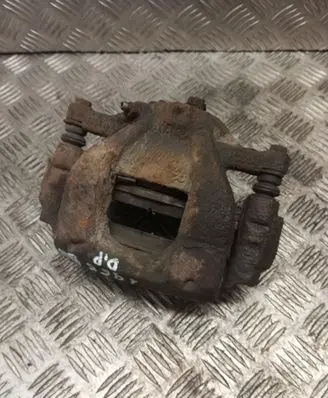 Toyota Auris 150 Front brake caliper