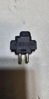 Mercedes-Benz E W124 Child safety switch 1248204910