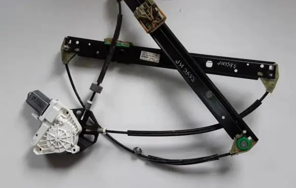Audi Q3 8U Front door window regulator with motor 8U0837461