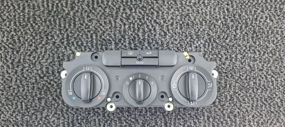 Volkswagen Golf V Climate control unit 1K0820047DF