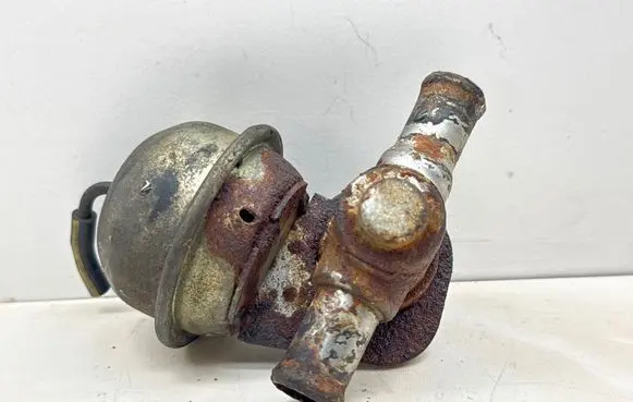 Jaguar XJ X40 Valve vacuum 