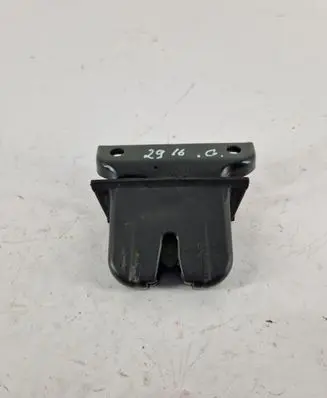 Audi A3 S3 8L Tailgate/trunk/boot lock/catch/latch 8L0827505E