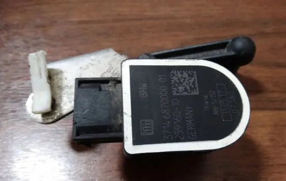 BMW 5 G30 G31 Sensor 6870970