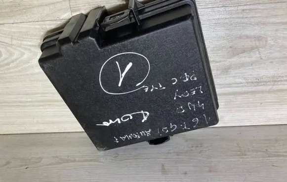 Hyundai Kona I Fuse box cover 91956-d7040