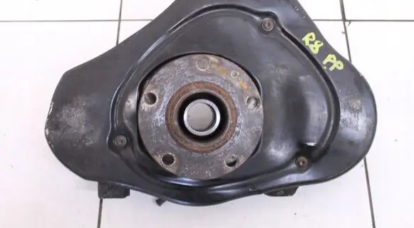 Audi R8 42 Front wheel hub spindle knuckle 4S0615312