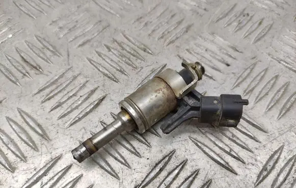 Peugeot 508 Fuel injector V7591623