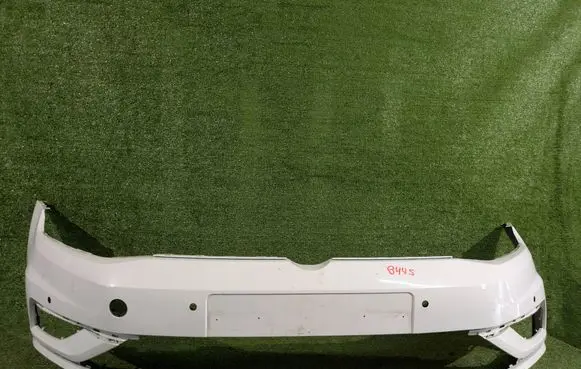 Volkswagen Golf VII Front bumper 
