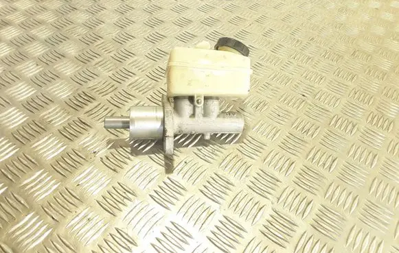 Mercedes-Benz A W169 Master brake cylinder