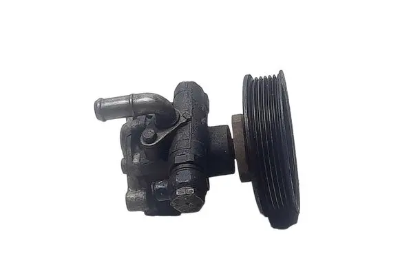 Volkswagen Golf IV Power steering pump 030145269A