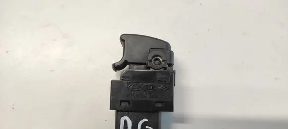 KIA Sorento Electric window control switch