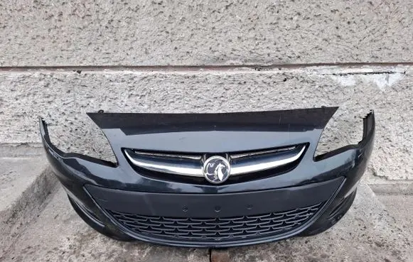 Opel Astra J Front bumper 