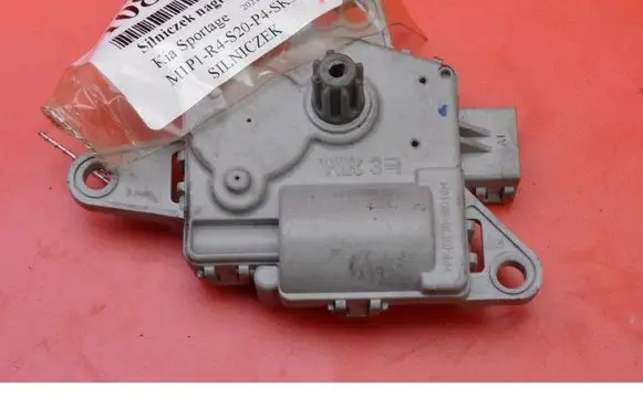 KIA Sportage Air flap motor/actuator EA1F0EDFAA02
