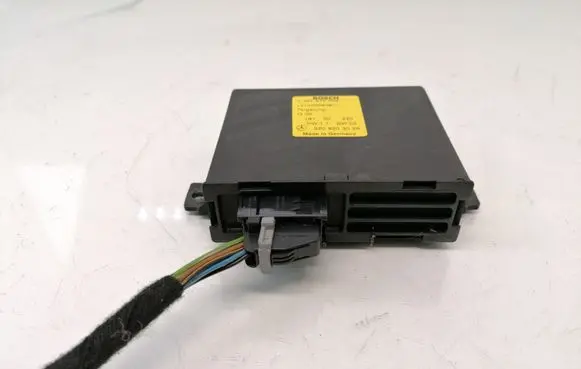 Mercedes-Benz S W220 Light module LCM 2208203026 0307870002