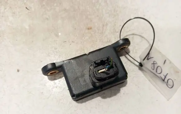 Opel Insignia A ESP acceleration yaw rate sensor 13505726 117107263
