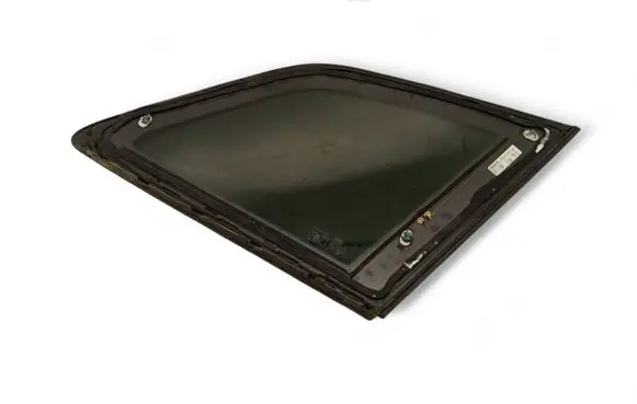 Audi Q7 4M Rear side window 4M0845297B