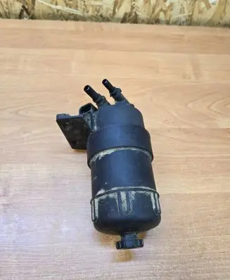 Volvo XC90 Fuel filter housing 8616848 V5F3020