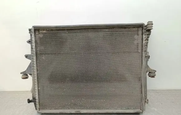 Audi Q7 4L Coolant radiator 7L6121253B E1471