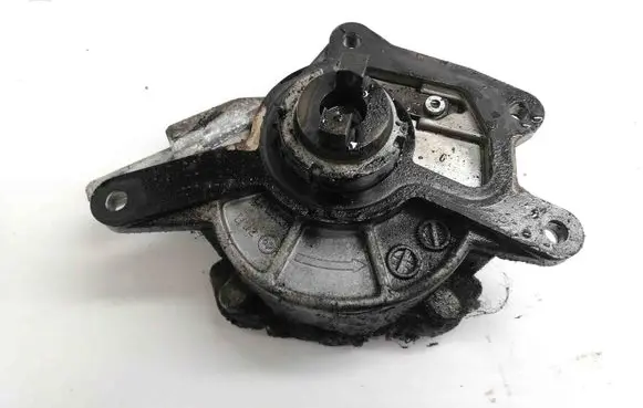 Mercedes-Benz C W204 Vacuum pump A6422300065