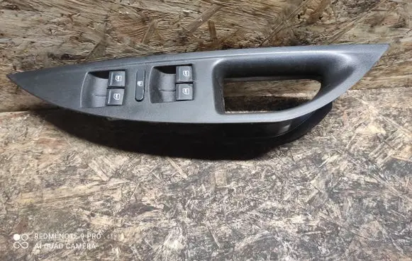 Seat Altea XL Electric window control switch 5P1867171A 1K4959857E
