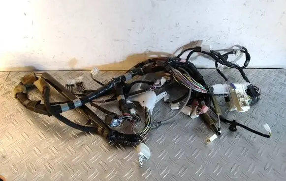Toyota RAV 4 (XA40) Other wiring loom 
