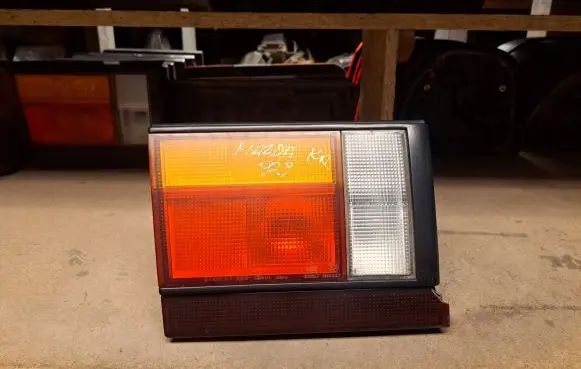 Mazda 929 Tailgate rear/tail lights 0437840 0437840L 0674296