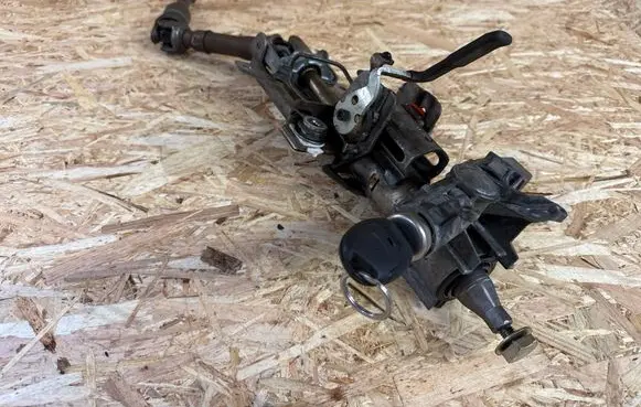 Steering wheel axle set