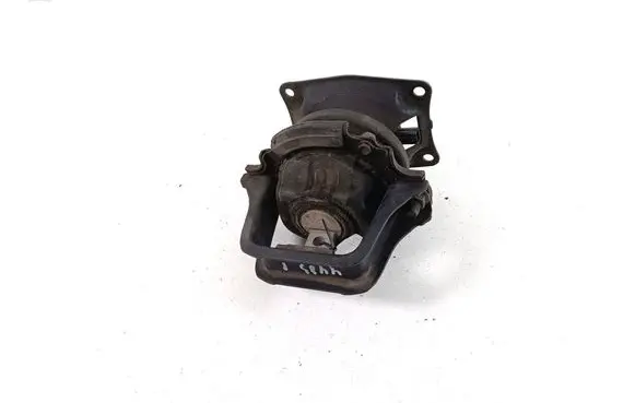Honda Odyssey Engine mount bracket