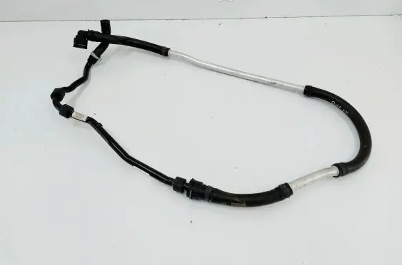 Volkswagen Golf VII Engine coolant pipe/hose 5Q0819885B