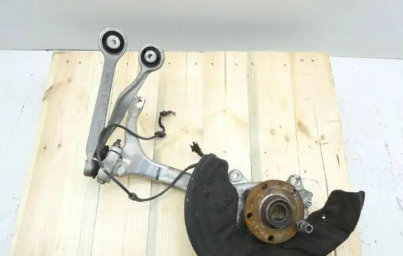 Audi A4 S4 B7 8E 8H Front wheel hub spindle knuckle 8E0257F