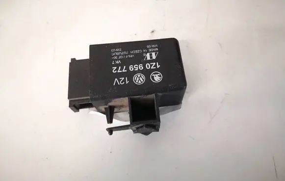 Volkswagen PASSAT B6 Other control units/modules 1Z0959772