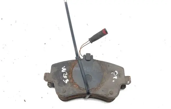 Mercedes-Benz C W203 Brake pads (front) 90R01171