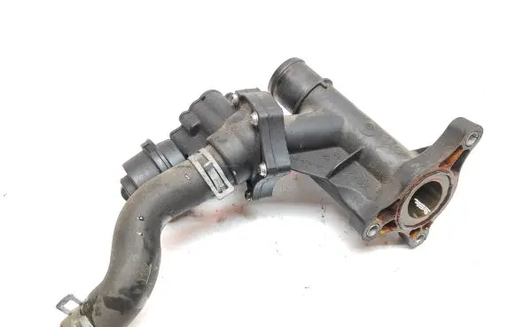 Thermostat/thermostat housing