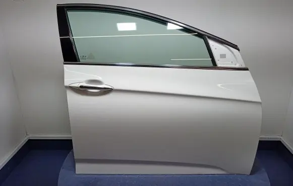 Hyundai i40 Front door
