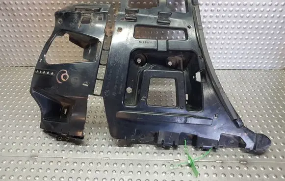 BMW 1 E82 E88 Rear bumper mounting bracket S26371364 7170663