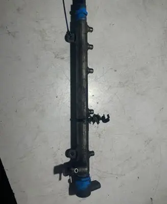 Mercedes-Benz Vito Viano W639 Fuel main line pipe A6110700395