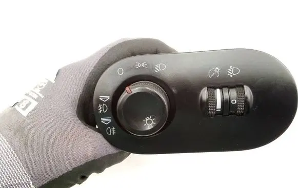 Seat Ibiza III (6L) Light switch 6L1941531AF